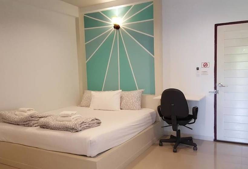 Hotel Juntima Place At Amphawa Samut Songkhram