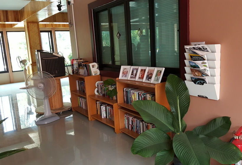 Hotel Juntima Place At Amphawa 2