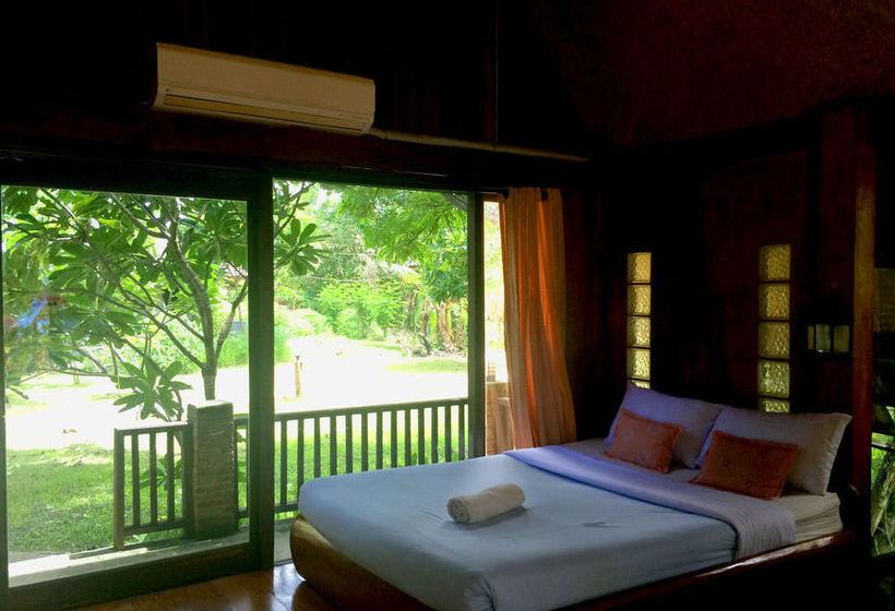 Ruen Namyen Resort 12