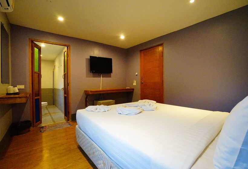 Hotel Apple Beachfront Resort 5