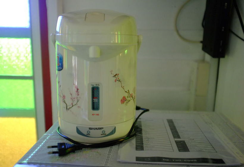 Pension Ploen Amphawa Resort 14