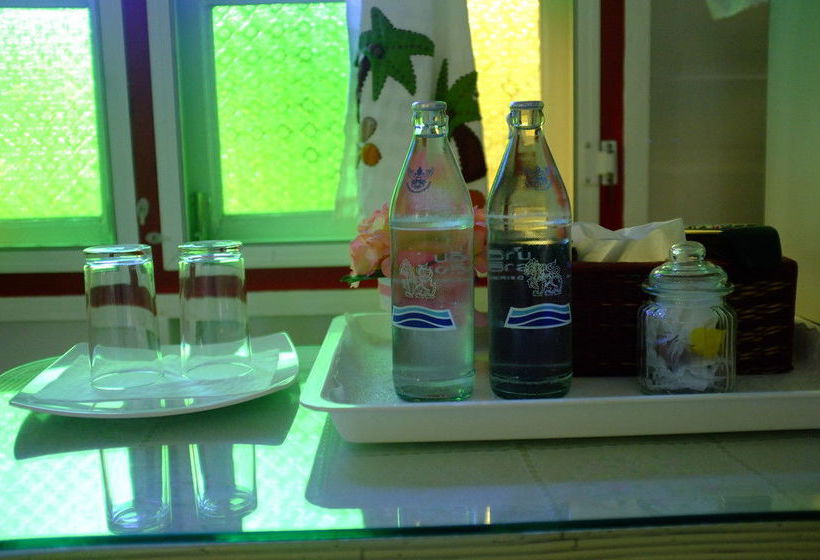 Hotel Warakorn Baansuan Amphawa 13