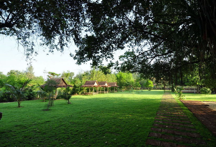 Hotel Warakorn Baansuan Amphawa 20