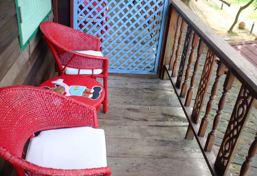 Hotel Warakorn Baansuan Amphawa 6