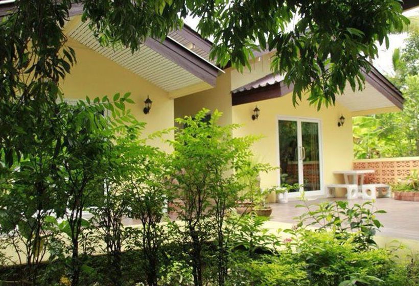 Hotel Baan Suan Phidchamika 1