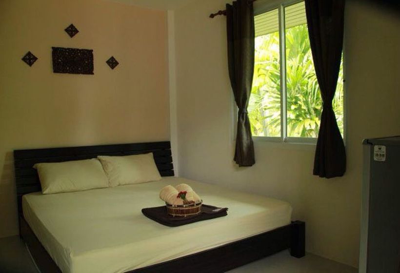 Hotel Baan Suan Phidchamika 2