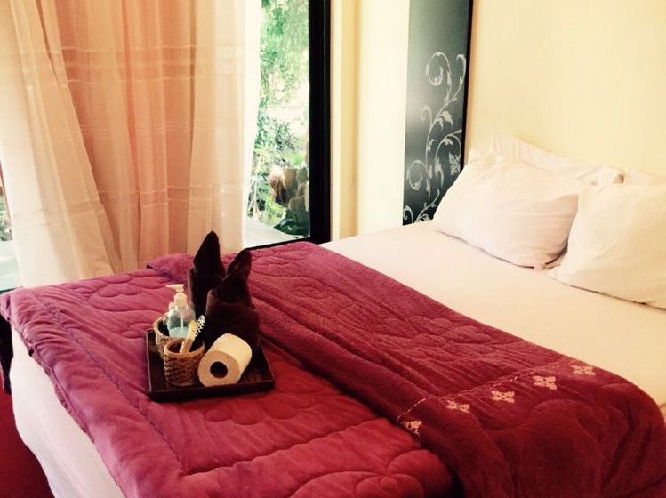 Hotel Baan Suan Phidchamika 7