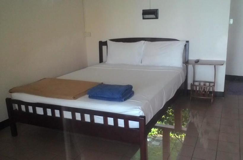 Resort Hi Coral Cove Bungalow Snorkeling Point 8