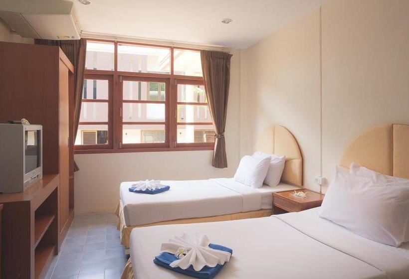 New Travel Beach Hotel & Resort 13