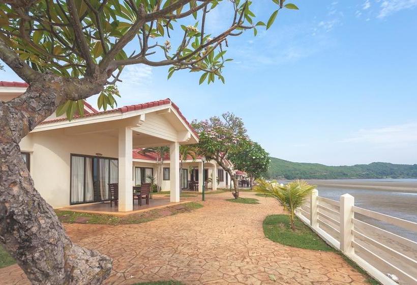 New Travel Beach Hotel & Resort 2