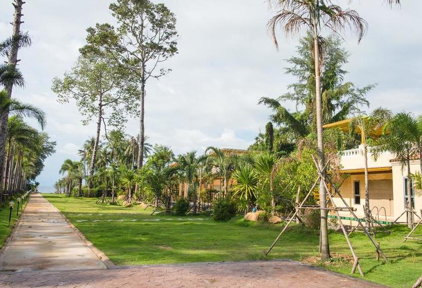 Villa Blanca Hotel & Restaurant 3