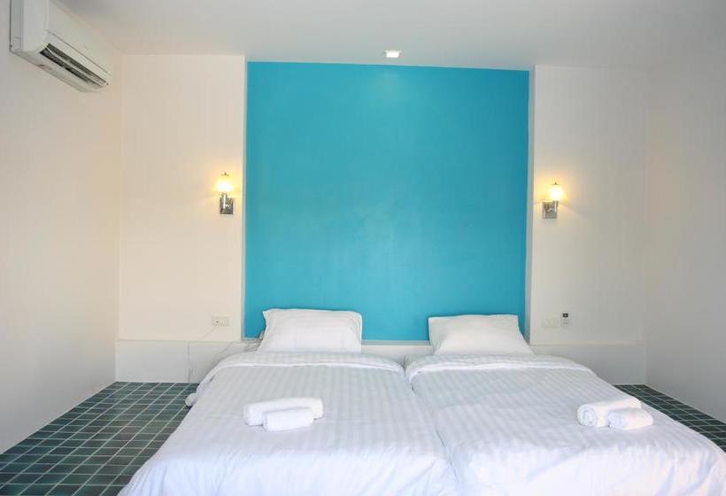 Seashell Village Resort 10