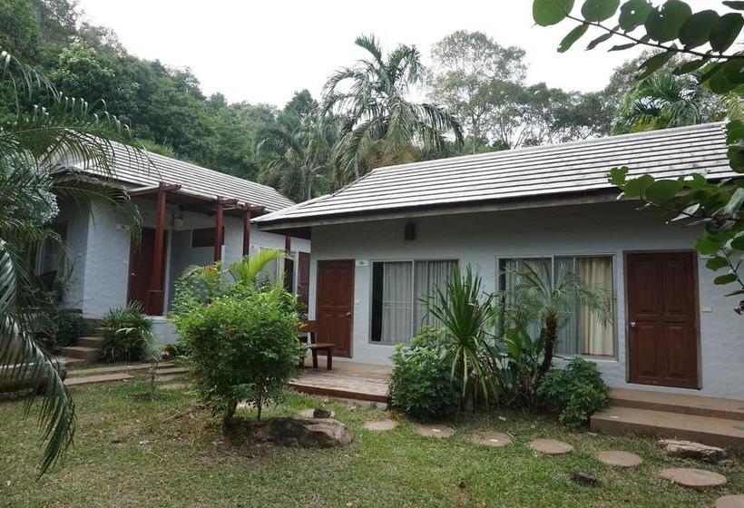 Seashell Village Resort 14