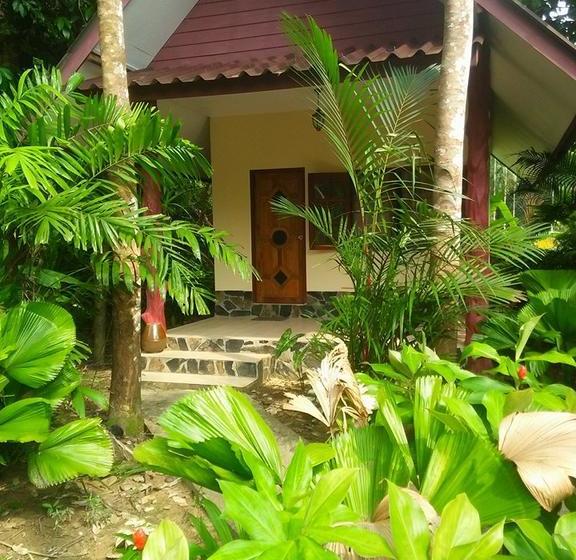 Khao Sok Holiday Resort 3