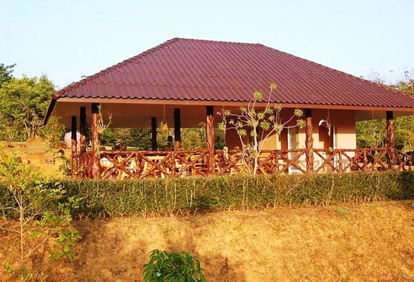 Khao Sok Hill Top Resort 2