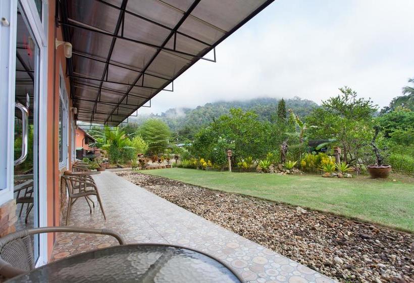 Hotel Khao Sok Country Resort 10