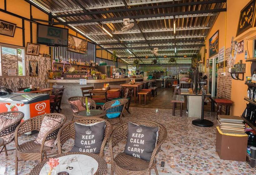 Auberge Hôtelière The Pink Homes 20