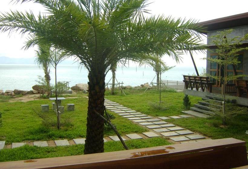 Phangan Palm Beach Resort & Restaurant 10