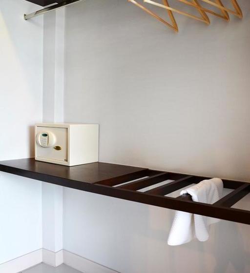 The Nidhra Boutique Resort 5