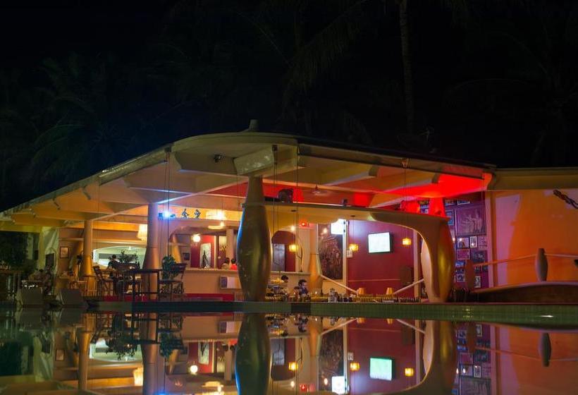 Le Divine Comedie Beach Resort 8