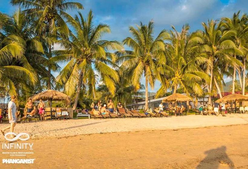 Hostel Infinity Beach Club 15
