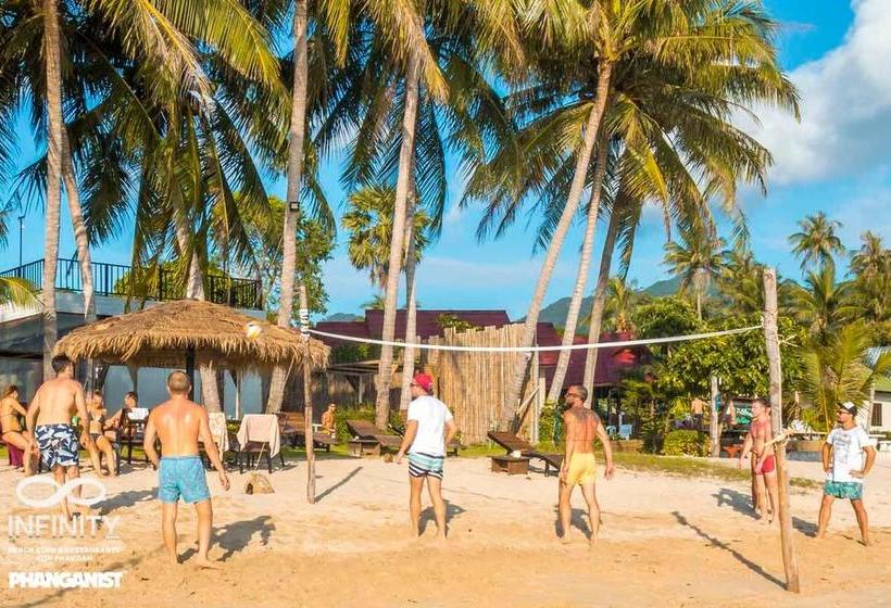 Hostel Infinity Beach Club 2