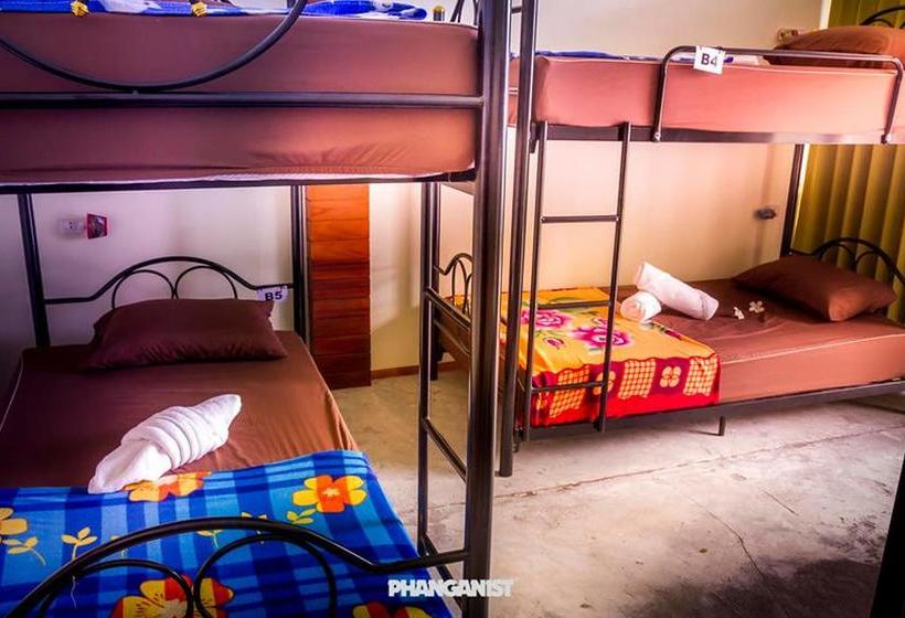 Hostel Infinity Beach Club 20