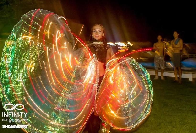 Hostel Infinity Beach Club 5