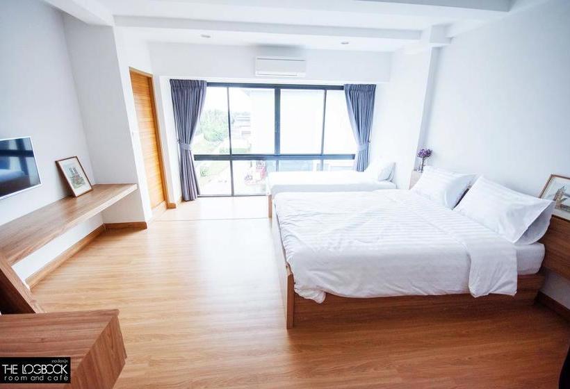 Hotel The Logbook Room And Cafe 10