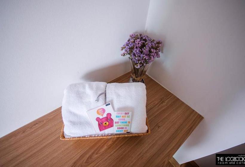 Hotel The Logbook Room And Cafe 13