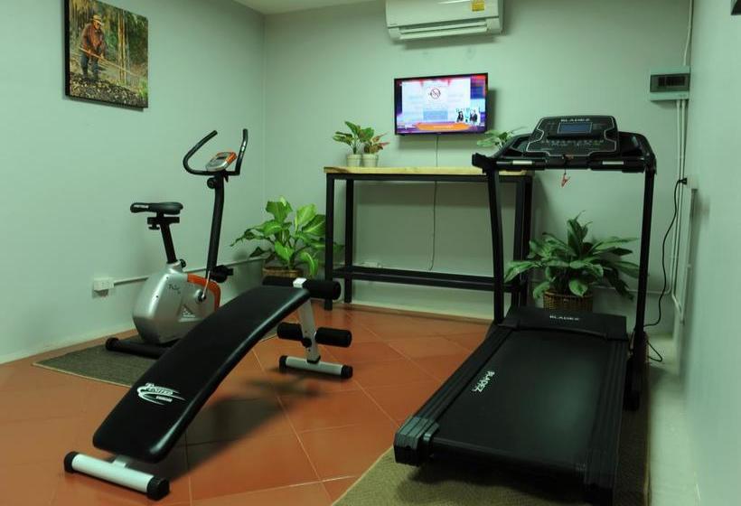 Hotel Wattana Place 12