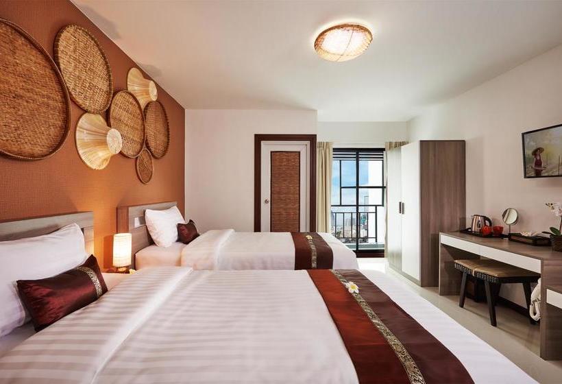 Hotel Wattana Place 19