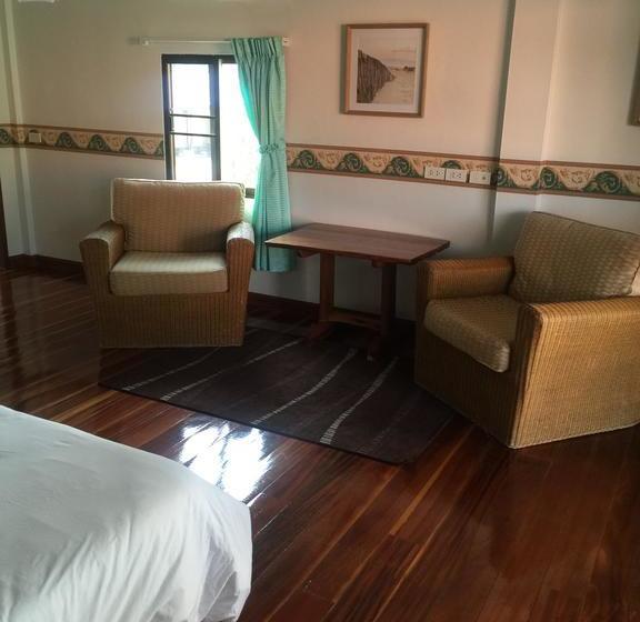 Bed and Breakfast Lyndale Lodge 10