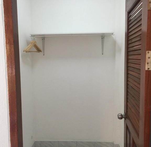 Bed and Breakfast Lyndale Lodge 19