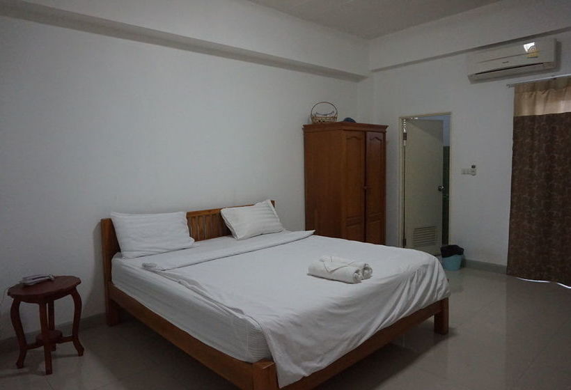 Hotel Teeradol Place 5