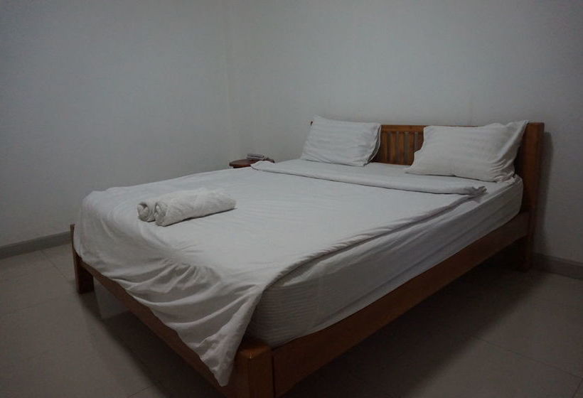 Hotel Teeradol Place 8