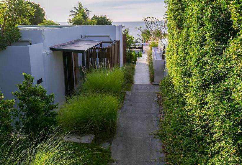 Seanery Beach Resort 11