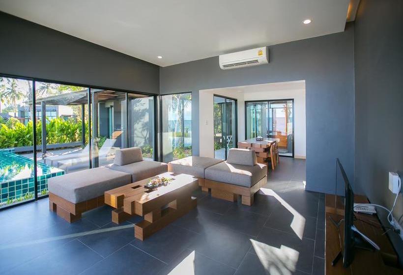 Seanery Beach Resort 13