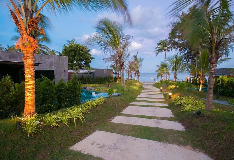 Seanery Beach Resort 8