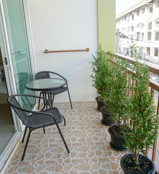 Hotel Beachwalk Jomtien 19