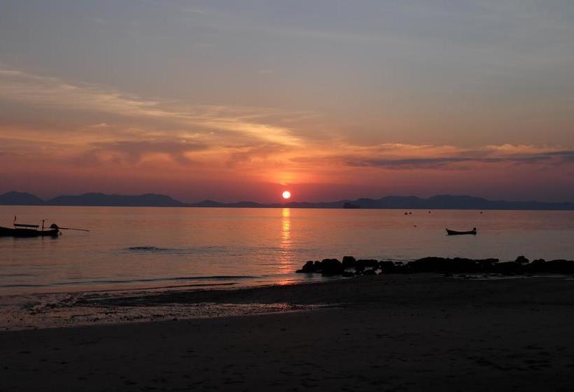 Hotel White Sand Halal House Krabi 14