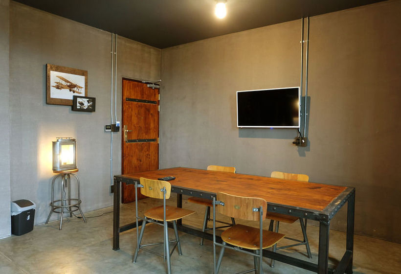 Rider Bedroom Hostel&café 14