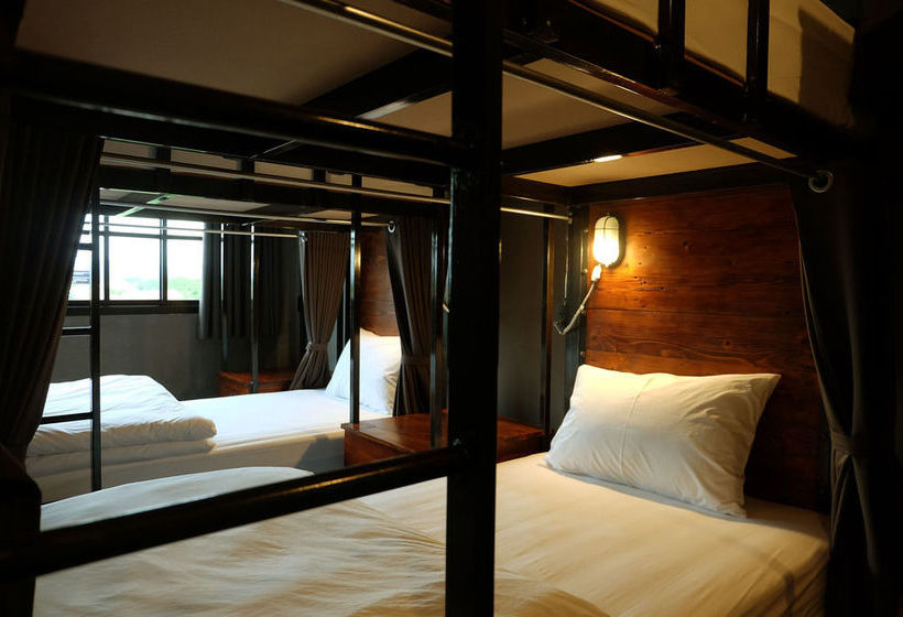 Rider Bedroom Hostel&café 2