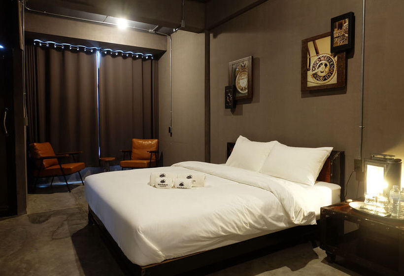 Rider Bedroom Hostel&café 3