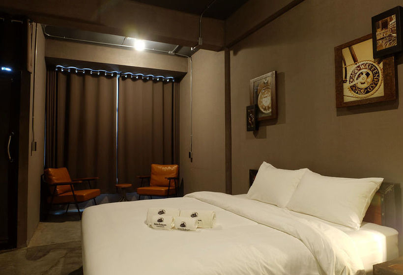 Rider Bedroom Hostel&café 9