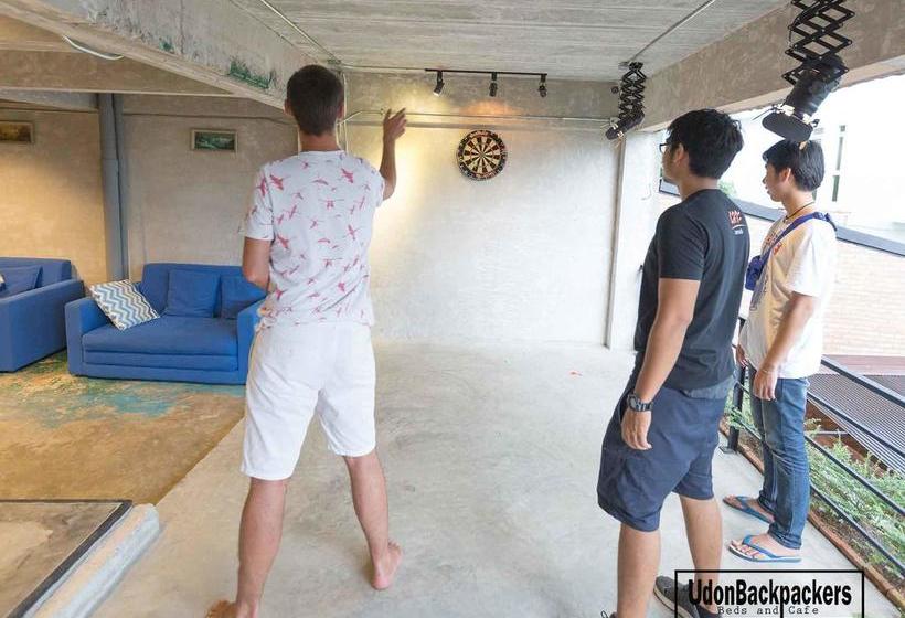 Hostel Udonbackpackers Beds And Cafe 11