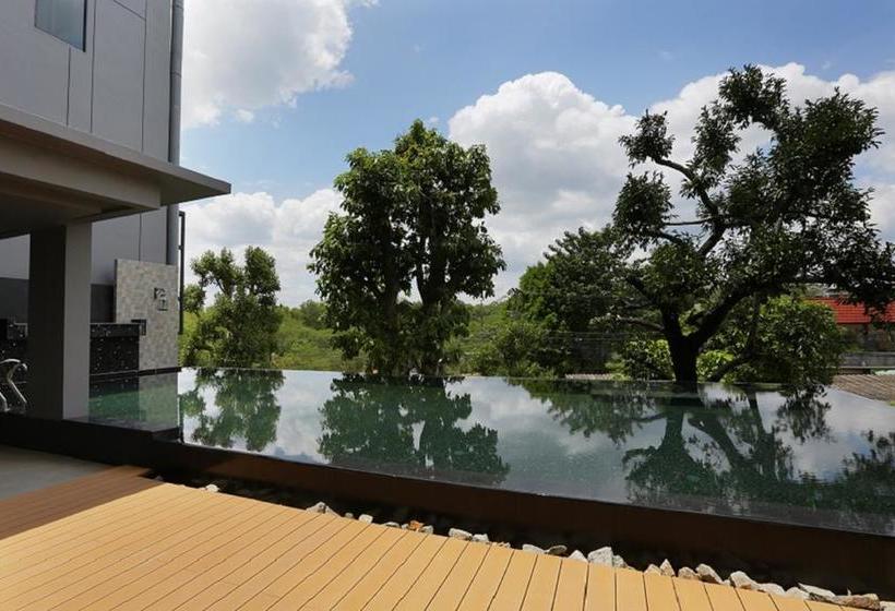 Hotel Hatyai Signature 10