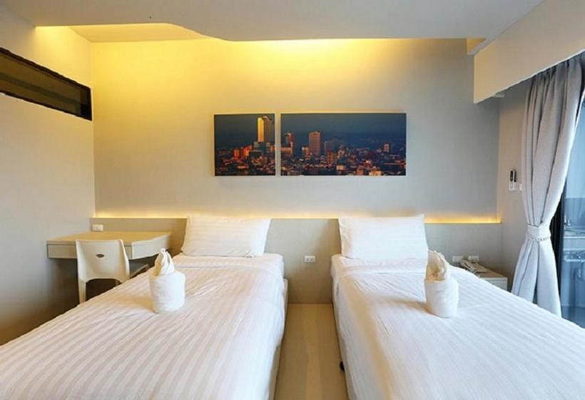 Hotel Hatyai Signature 13