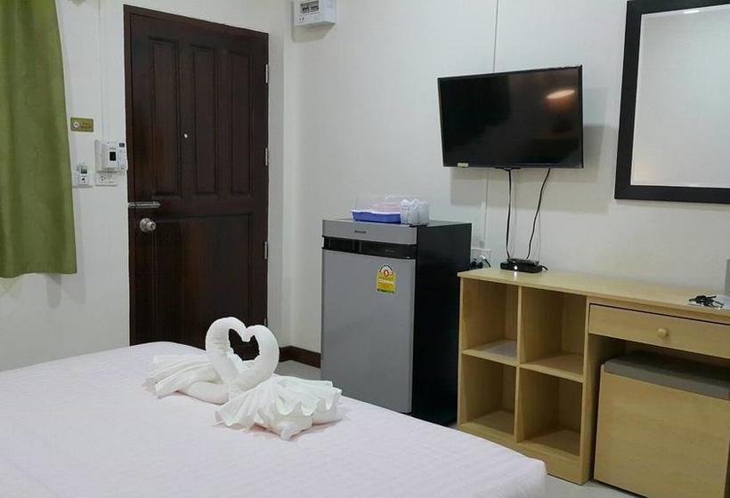 Hostel N Trio Rooms 2