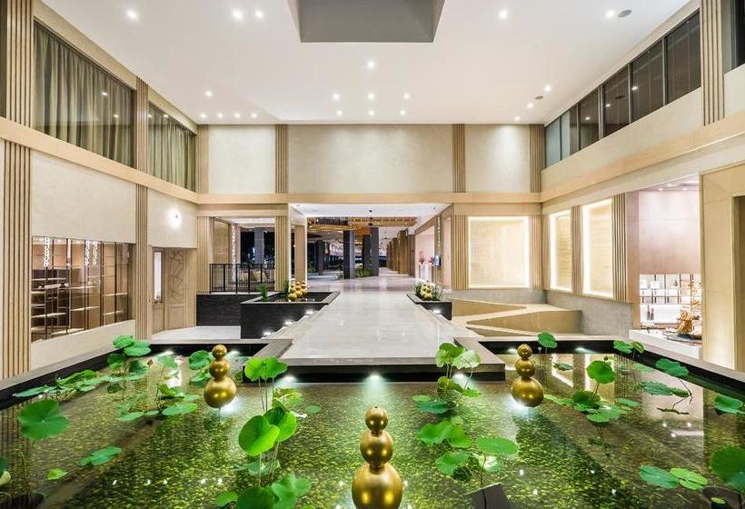 AVANI Hua Hin Resort & Villas 10